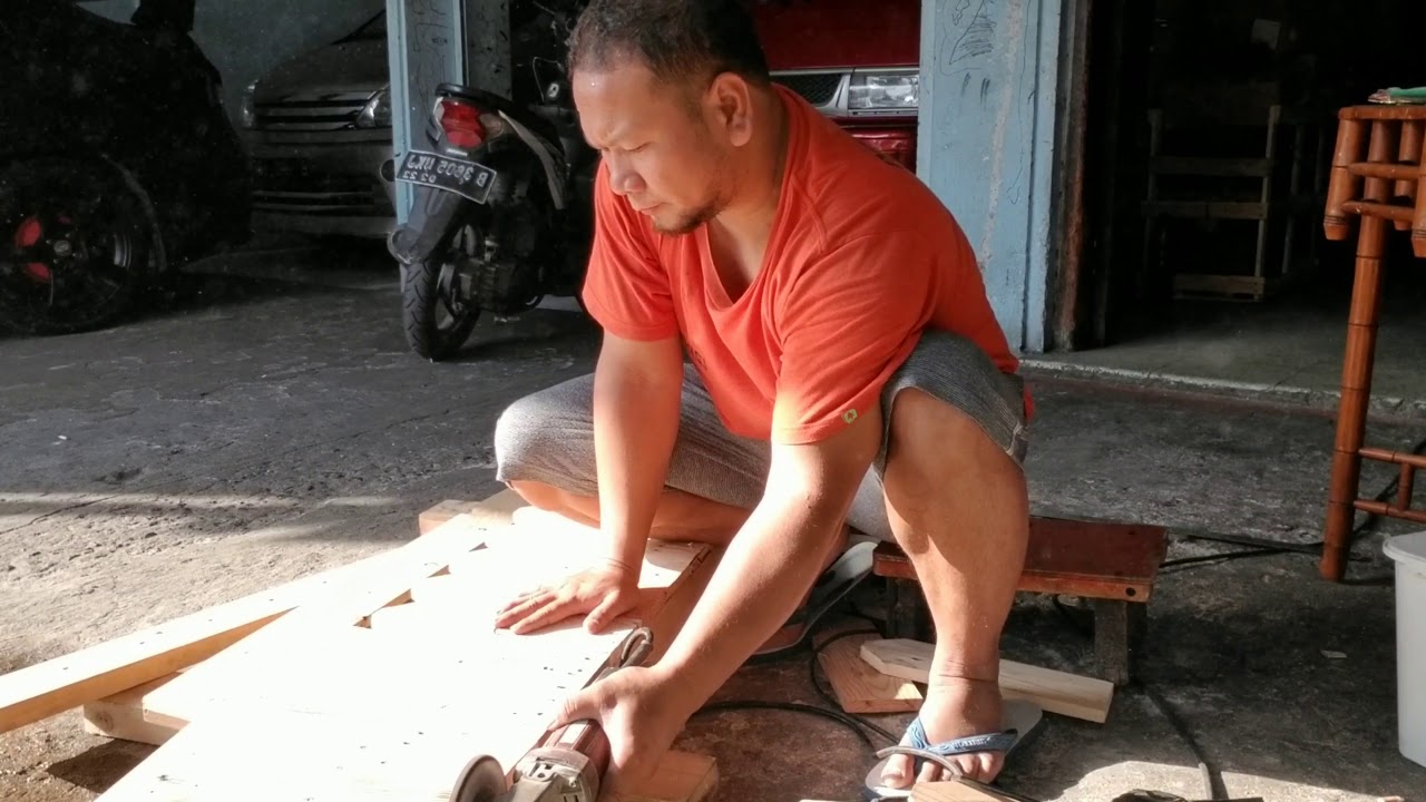 CARA MEMBUAT PAGAR DARI KAYU BEKAS PALET - YouTube