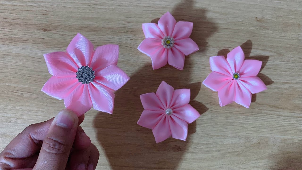 I made pretty flowers using satin ribbon : r/crafts