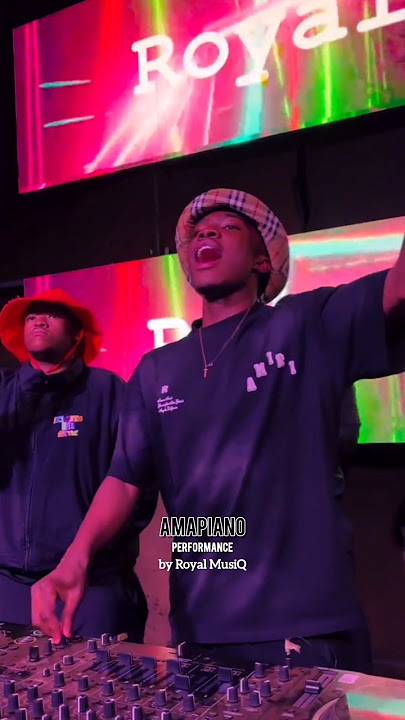 Royal MusiQ Plays Amapiano Hit song 