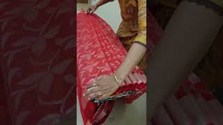 DM for more details 6362996530 #box #fluffy pleating #hanger folding