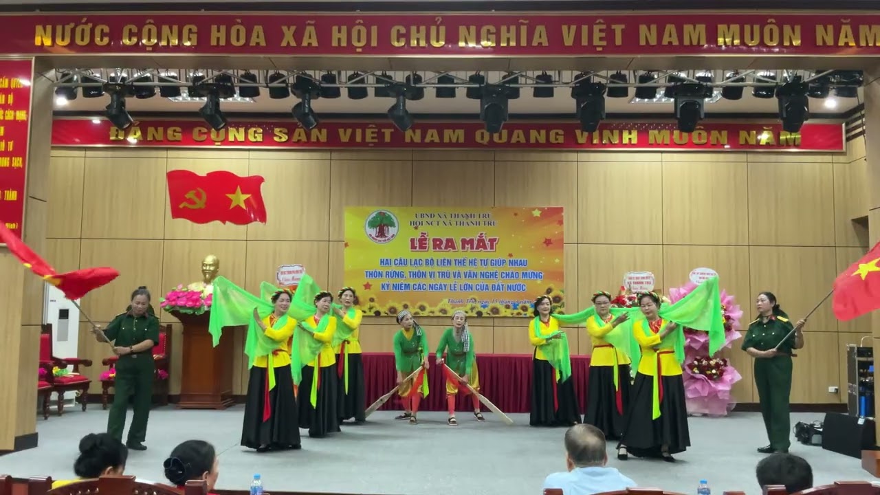 Múa  lời ca mừng Đảng mừng xuân.  CLB. Thôn Vinh quang. Thanh trù. Vĩnh yên Tỉnh Vĩnh phúc