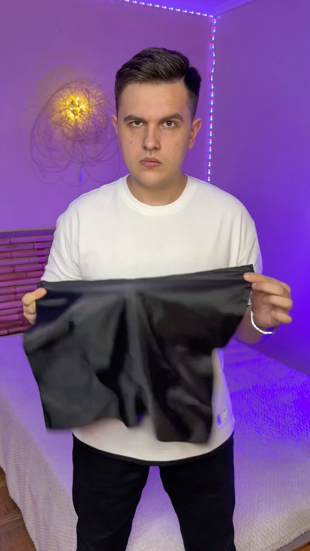 Призрак под платком! Секрет фокуса! #shorts