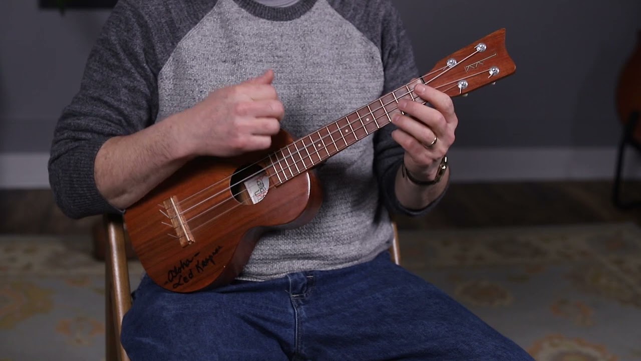 Track 2 Simple Strum (Ukulele Tunes, Tips & Jamming) YouTube