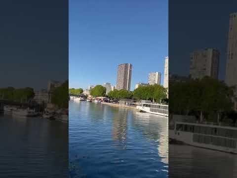 هكذا يبدأ نهر السين برج ايفل 