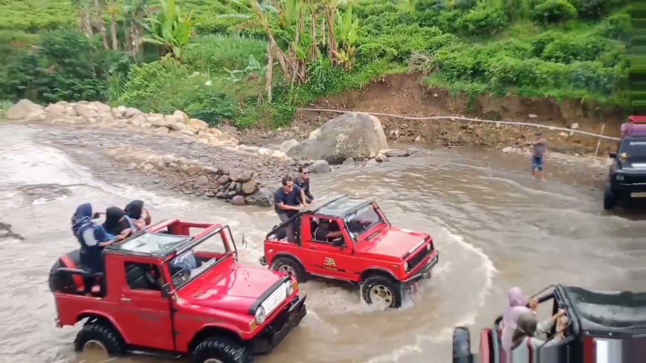 Jeep Adventure kemuning