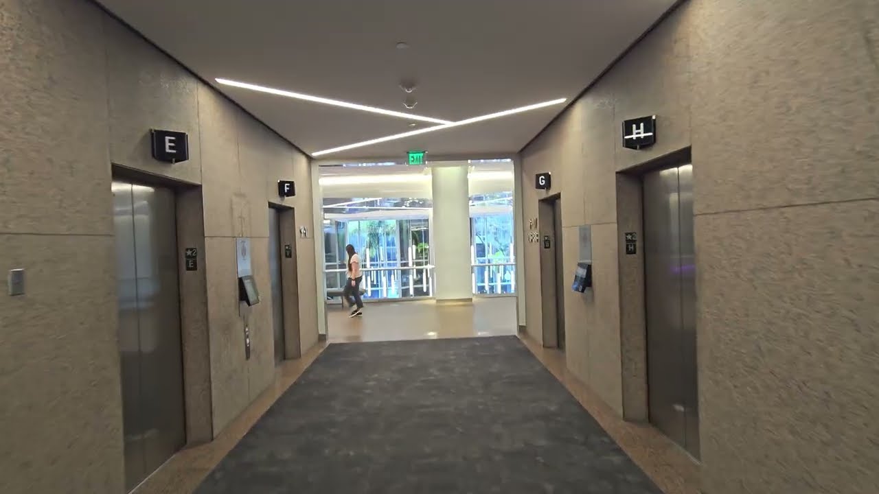 Лифты диспетчерской службы Kone Polaris (16–28) — One Tampa City Center — Тампа, Флорида