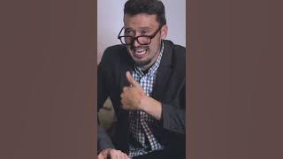 Doi bărbați și jumătate 👴🏼👴🏼🆚👨🏼‍🎤