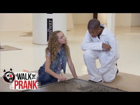 Art Gallery | Walk the Prank | Disney XD