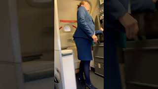 WestJet Flight Attendant Closes Plane’s Main Door Profile