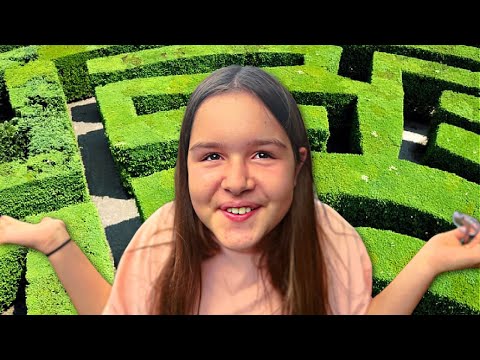 😂LOST in MAZE! | Austria 2 | Schönbrunn