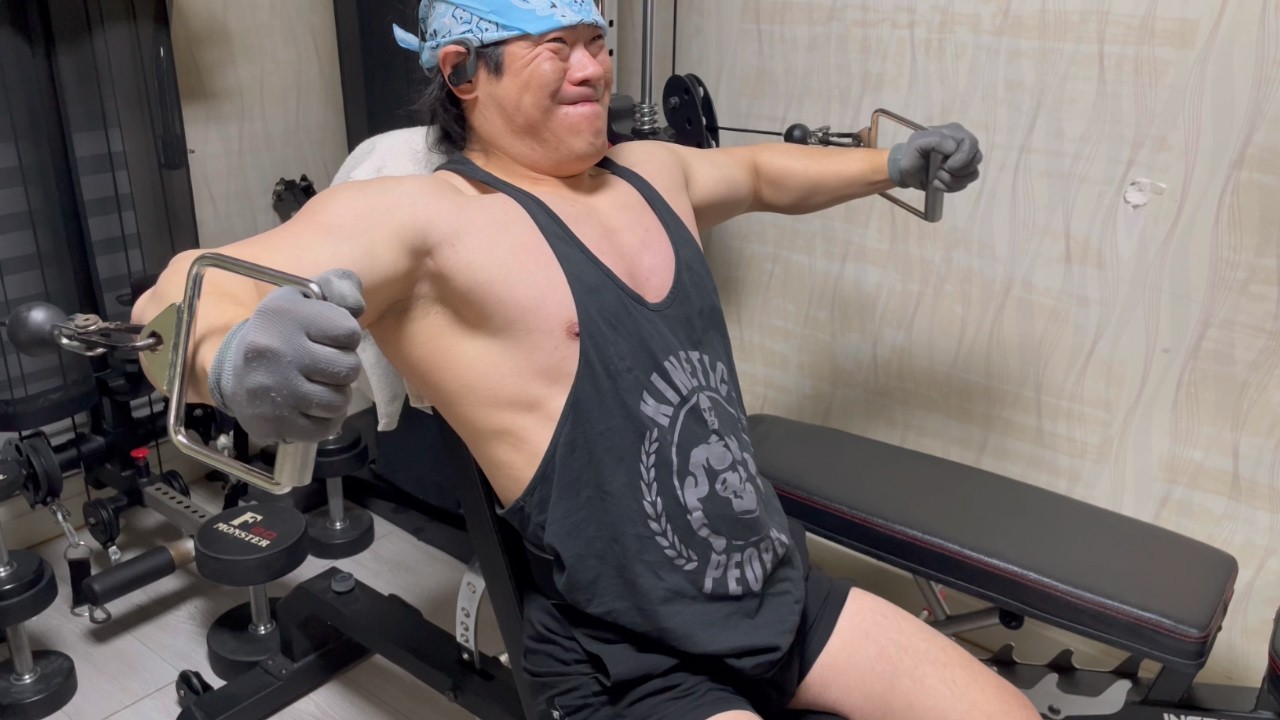 홈짐 가슴 & 삼두 운동 - Chest & Triceps