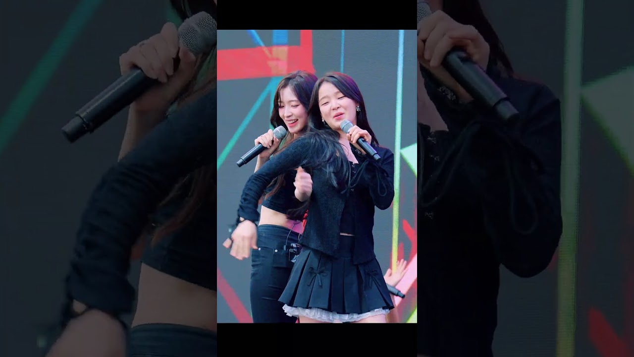 오랜만에  승희와 페어 파트에 울컥 하는 아린 오마이걸 @240605 세종시 전통시장 청년상인 축제 직캠