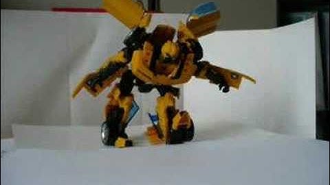 Transformers - Bumblebee Transformation - Stop Motion