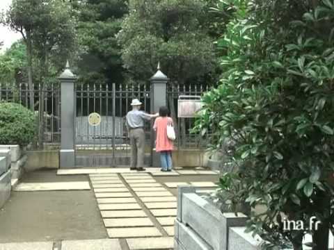 Vidéo: Que Voir Au Cimetière D'Okunoin Au Japon