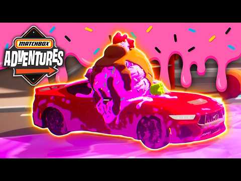 🍦 Ice Cream in the Car Wash?! | Hot Wheels Monster Trucks