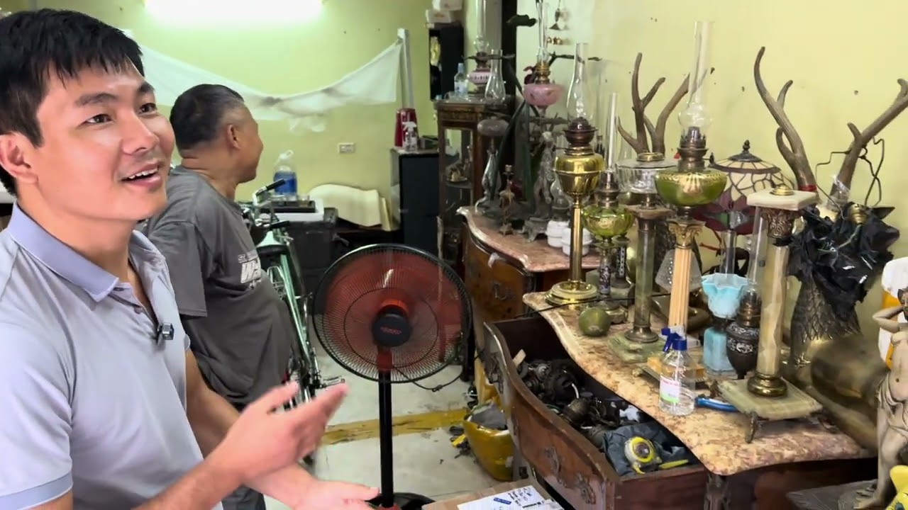 Lượn lờ dạo quanh cửa hàng xe đạp cổ peugeot trên chợ Đồ cũ Vạn Phúc - Hà Đông - HN.