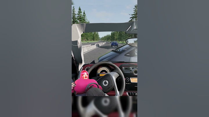 VALORIE RAN FROM POLICE ... #funny #gaming #twitch #meme #shorts  #beamngdrive #cars #racing #satire