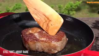 How to cook beef steak in a pan..طريقة طهى شريحة اللحم البقرى فى المقلاه