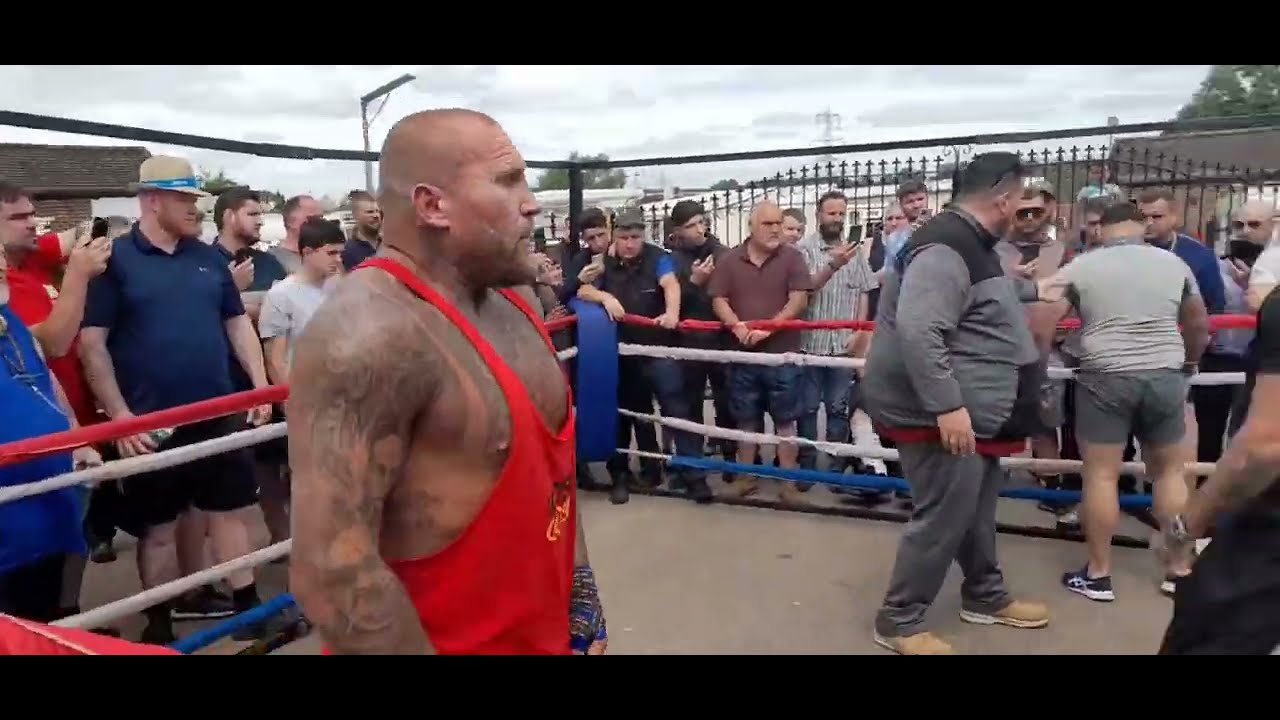 Decca heggie vs Dean lynch ward (your in a fight now boy)