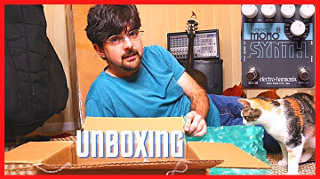 Mono Synth Unboxing + U-Bass Demo