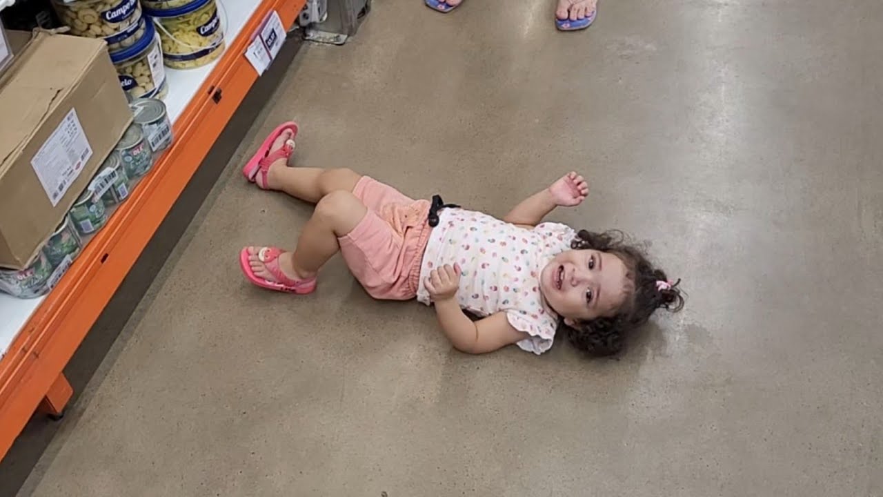 Birra de bebê no supermercado e brincadeiras