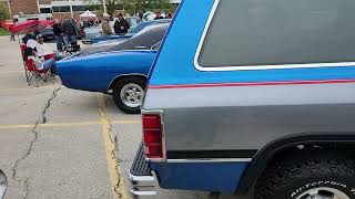 1993 Dodge ramcharger in perfect condition Triton College car show