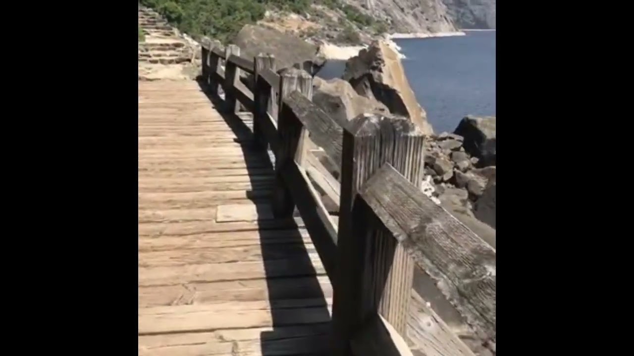 👌Lake  Hetch Hetchy CA A beautiful waterfall 👌￼
