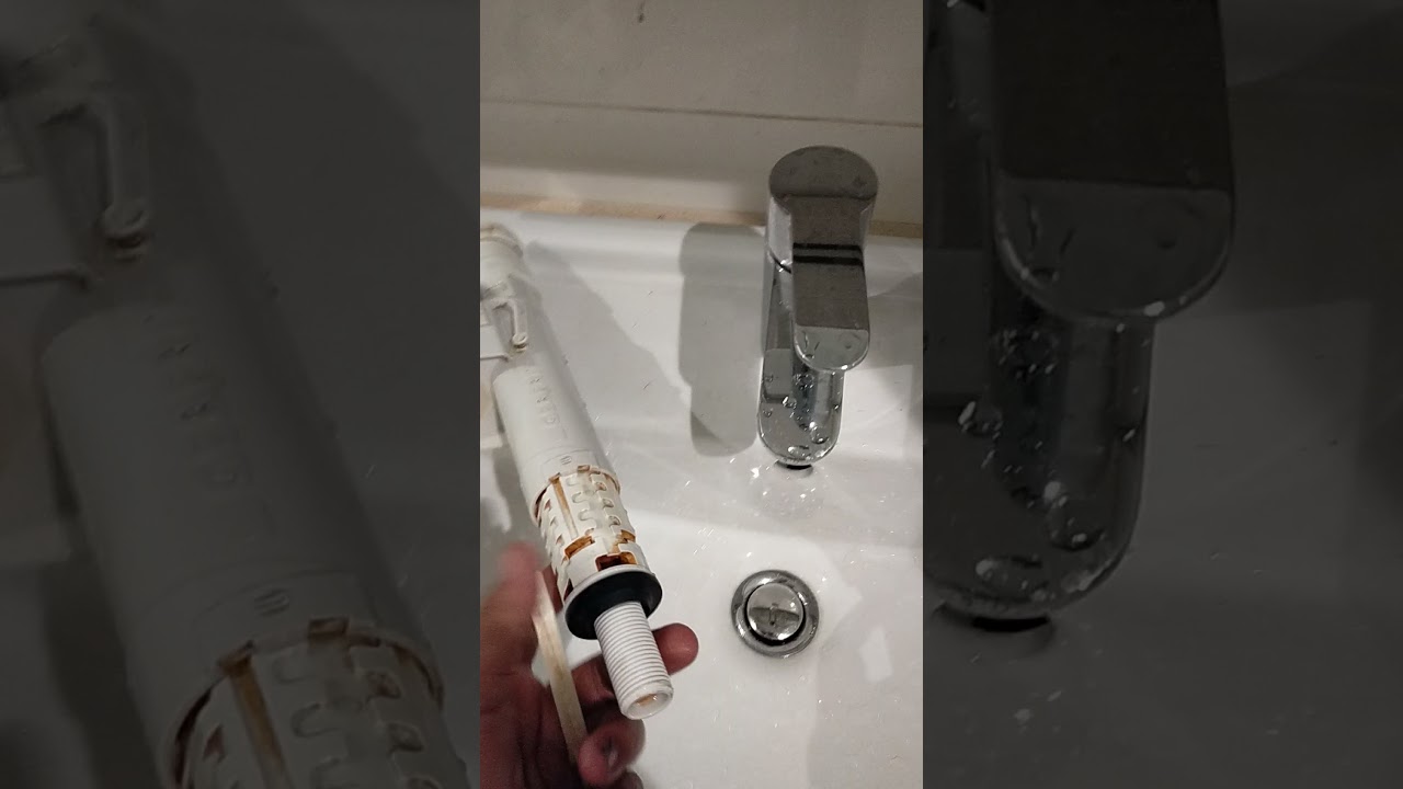 kloset Toto mampet isi air lama