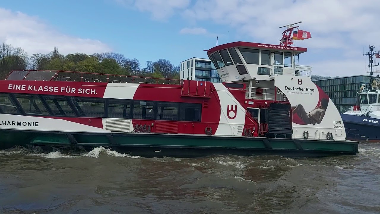 14042020 FERRY 62 Finkenwerder - Landungsbrücken. - YouTube