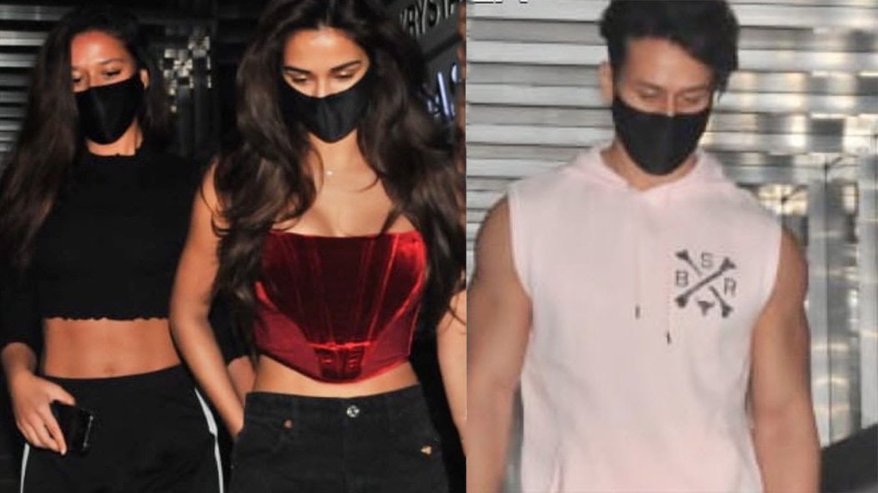 Birthday Boy Tiger Shroff Wid GF Disha Patani,Mother & Sister Snapped At Hakkasan Restaurant Bandra