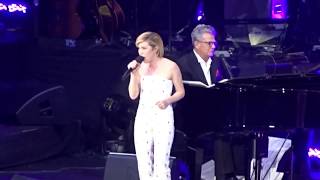 Carly Rae Jepsen [Live] - Call Me Maybe (David Foster Concert in Vancouver 2017)