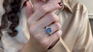 Vidéo: Bague Or gris 18k avec Saphir de Ceylan et diamant brillants. Taille 52.