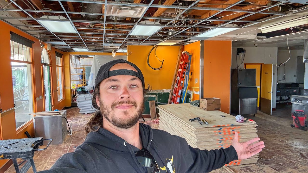 A Day in the Life of a Young Contractor - YouTube