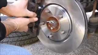 2006 TOWN AND COUNTRY FRONT BRAKE PADS AND ROTOR