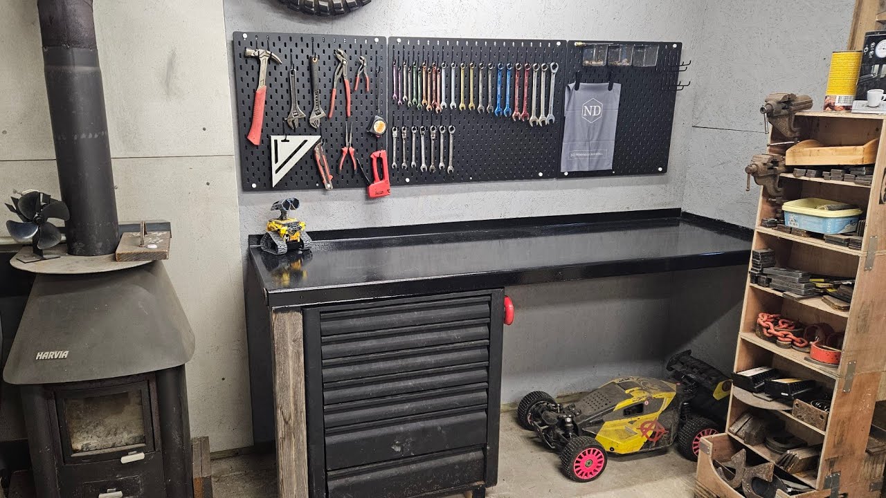 DIY Workbench build. Pallet garage build, Part 7.