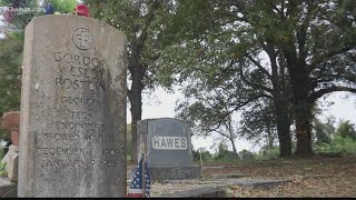Despite cancelled ceremony, Linwood Cemetery honors Macon veterans