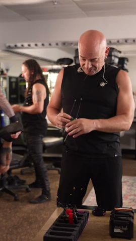 Poczekaj…😁 #disturbed #backstage #kansas #classicrock #smile