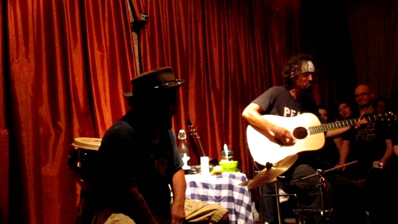 Jason Mraz - 93 Million Miles (new song) @ house show 14-09-2011