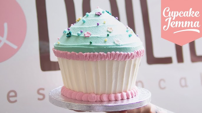 Giant Buttercream Cupcake Cake without Mould