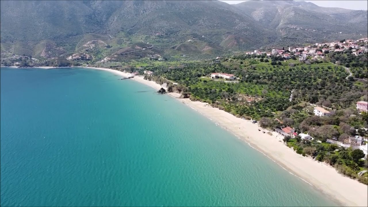 Μάνη, στο γαλάζιο Σκουτάρι από ψηλά - Peloponnese, Mani: the bue of Skoutari from above