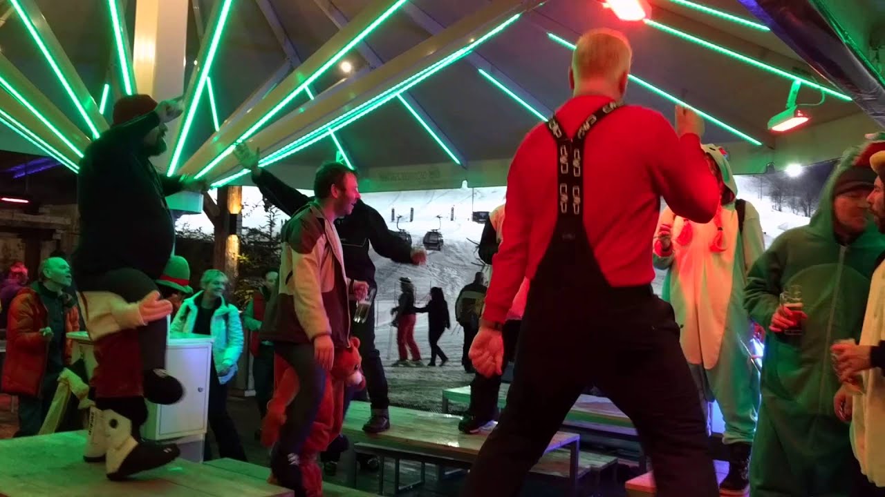 apres ski derschwarzacher 2016 fancy dress dance off hijacked by a