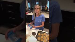 Gluten free (and nut free) homemade chipwiches!!