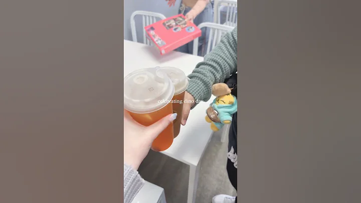 celebrating dino day 💕 #kpop #svt #seventeen #dino #leechan #carat #vlog