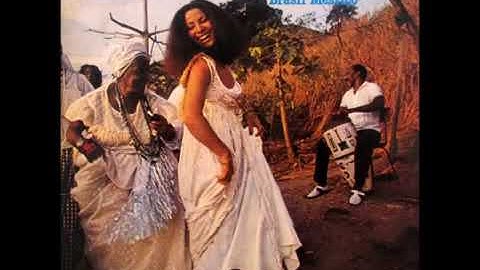 Thumbnail of CLARA NUNES - MORENA DE ANGOLA - 1980
