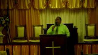 Video thumbnail of "Pastor Tobias-Alguien Que Me Ayude Adorarle"