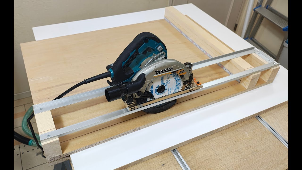 [Легко и просто] Электрический стол для циркулярной пилы. Легко режет даже небольшие куски дерева.