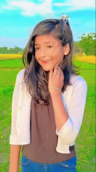 tujhe dekh ke pahli bar mera dil dharka hai