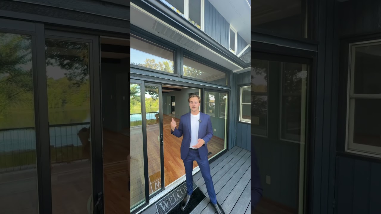 Luxury Lakefront Home | 2020 Arcade Street 