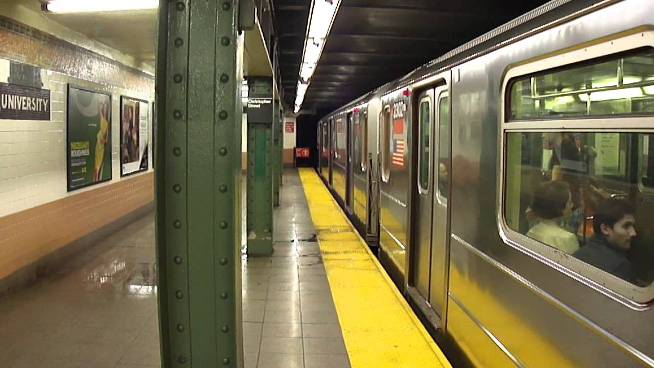 South Ferry Bound R-62A (1) @ Christopher Street-Sheridan Square/7 Ave South