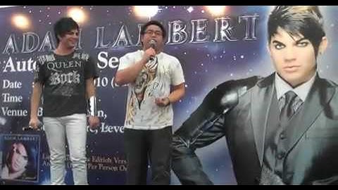 2010-04-19 AdamOfficial - Adam in Singapore